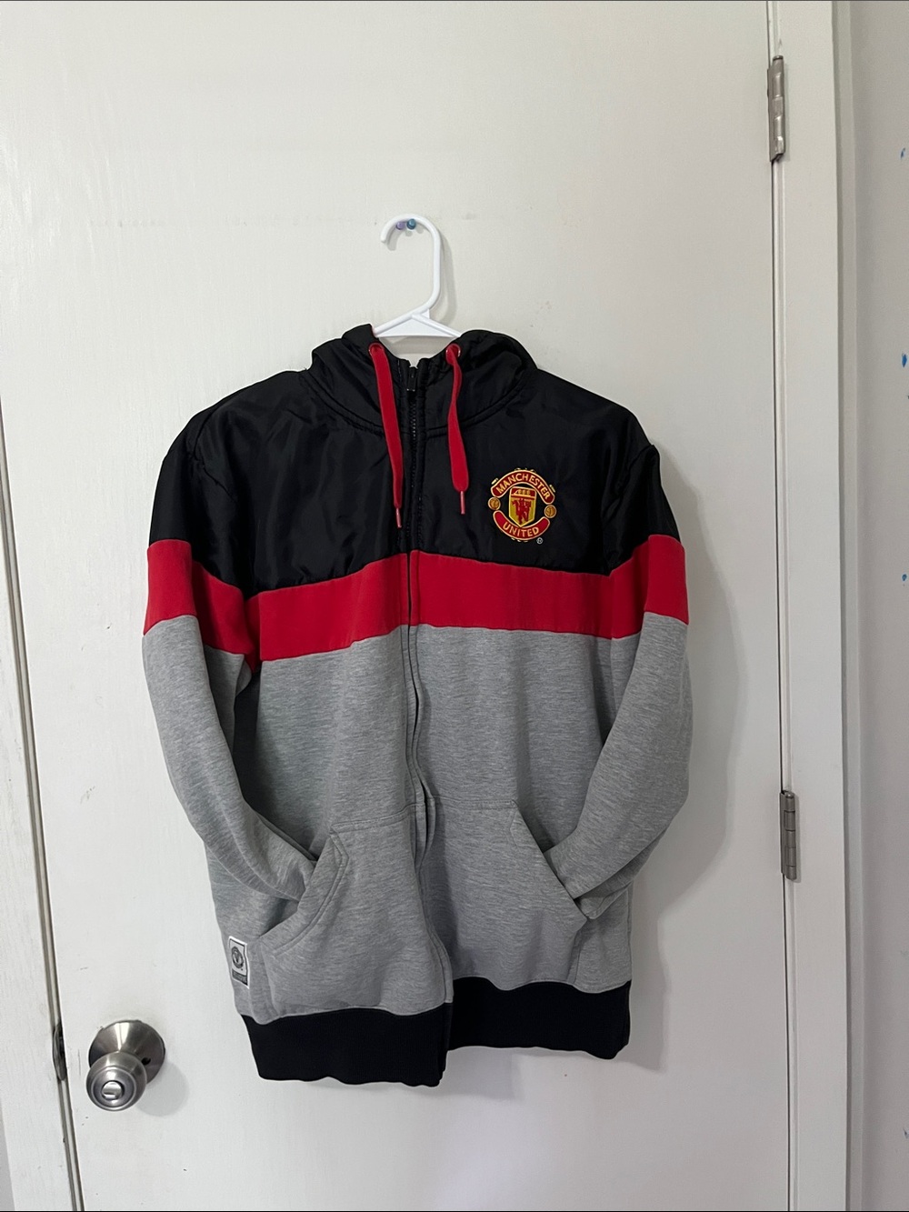 Manchester United Exclusive Authentic Zipper Hoodie - Size Medium